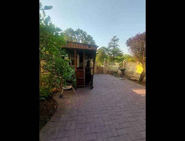 3 BEDROOM TOWNHOUSE FOR SALE IN SASOLBURG EXT 2